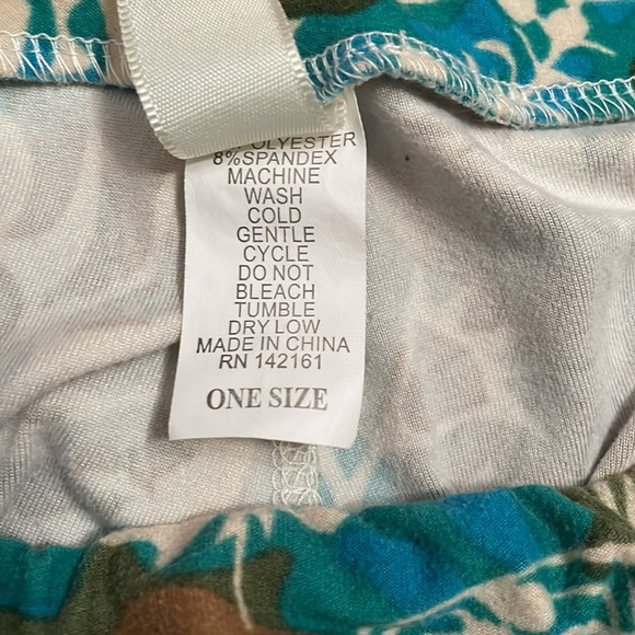 LuLaRoe leggings great muted colors - Picture 4 of 4